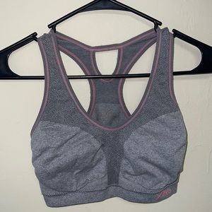 Jrs. Sport bra